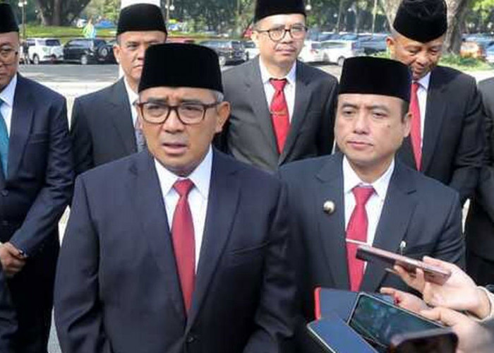 Diterpa Isu tak Harmonis dengan Wawako Bandung, Farhan Berikan Klarifikasi