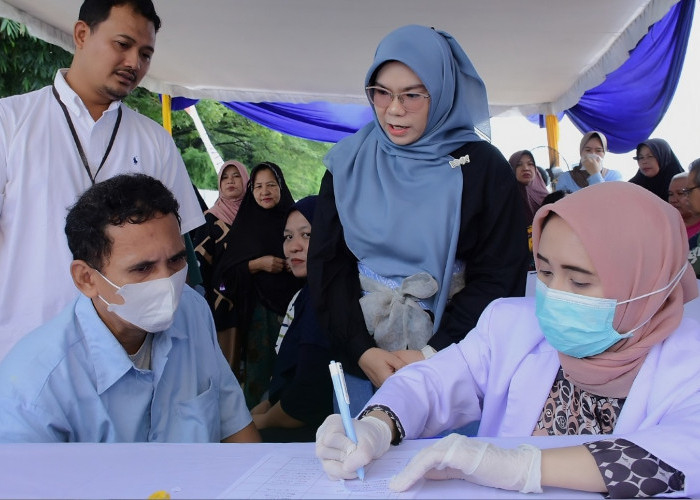 PT Pusri Palembang Hadirkan Klinik Sehati 2025, Ribuan Warga Terbantu dengan Pengobatan Gratis!