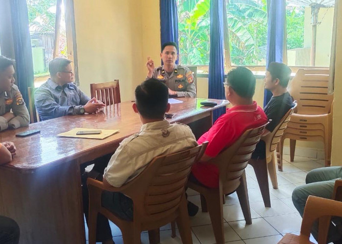 Pulang Hadiri Acara, Petugas KUA di OKU Selatan Dihadang Warga, Kendaraan Dirusak STNK Dibawa Kabur