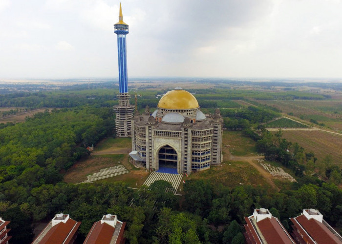 Masjid Raksasa Ponpes Al Zaytun Indramayu, Konon Dirancang Bisa Bertahan Hingga 5.000 Tahun