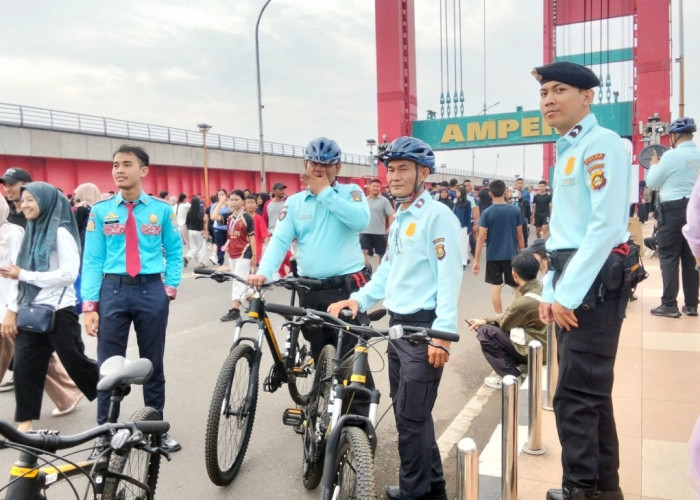 Patroli Sepeda Polda Sumsel Warnai CFD Ampera, Warga Merasa Lebih Aman