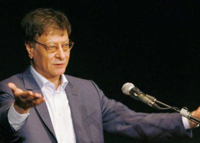 Quotes Mahmoud Darwish: Kisah Penyair Asal Palestina yang Mencintai Gadis Yahudi