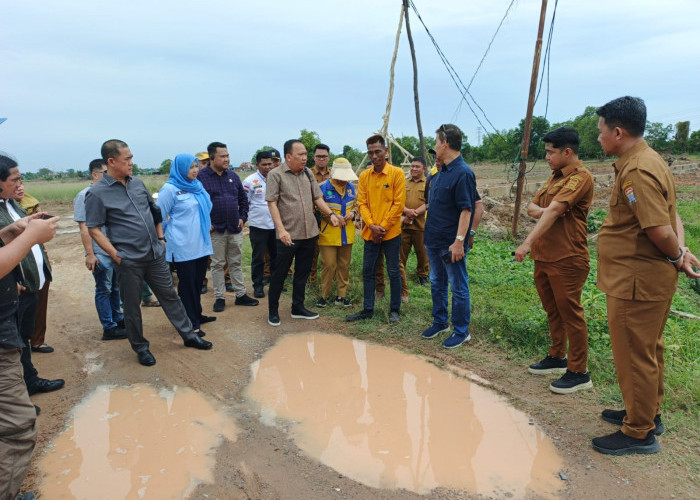 Temukan Aliran Sungai yang Ditimbun Dijadikan Akses Jalan, Sidak Lapangan Dinas PUPR dan DPRD Palembang 