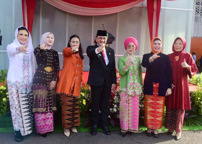 Sekda Sumsel Edward Candra Pimpin Apel Gabungan Peringatan Hari Kartini 2026