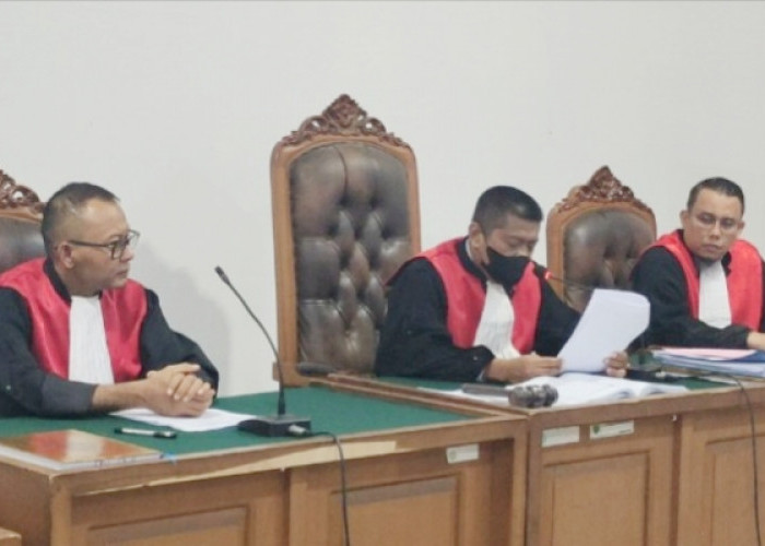 Perkara Korupsi Alex Noerdin Resmi Dinyatakan Gugur, Hakim Fokus Penuntutan Edi Hermanto