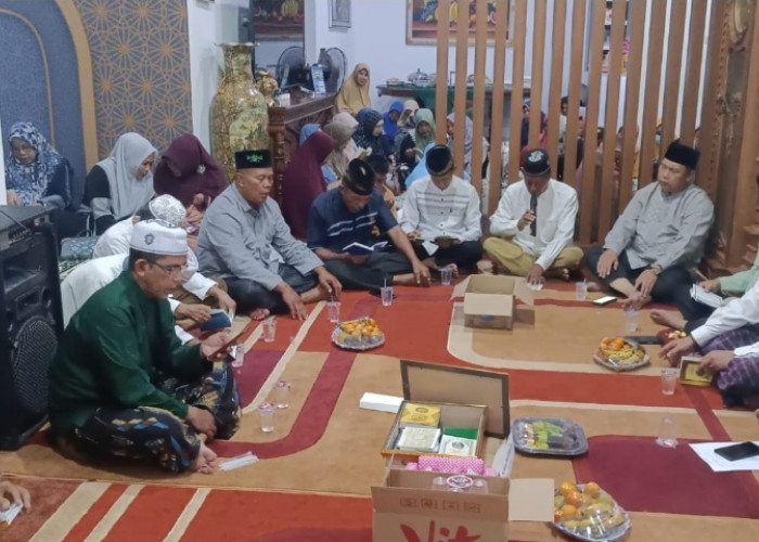 Kakanwil Kemenag Sumsel Hadiri Takziah Ibunda Kakan Kemenag OKU di Palembang