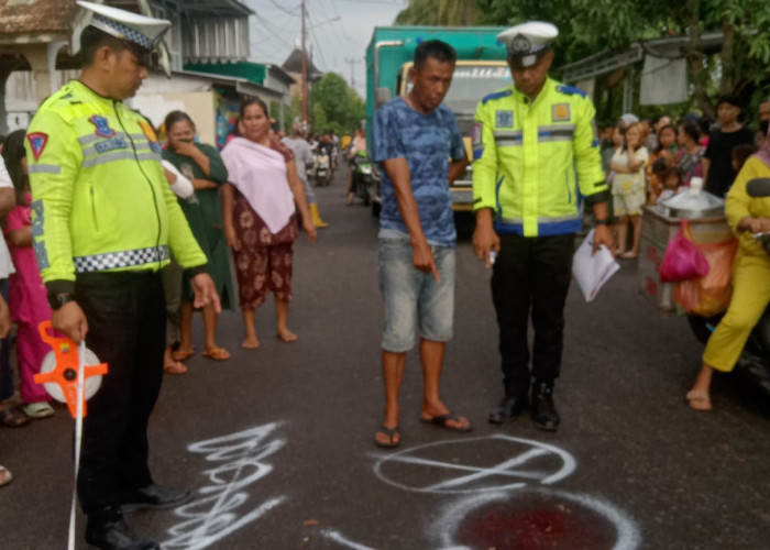 Pengendara Motor Meninggal Dunia Terlindas Truk di OKI, Polisi Ingatkan Jarak Aman Berkendara