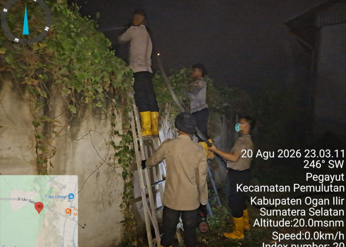 Karhutla Muncul di Pemulutan, 16 Personel Polda Sumsel Bergerak Padamkan Titik Api