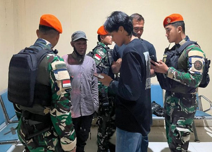 Pentolan OPM Ditangkap usai Borong Senjata Api di Bandara Yahukimo