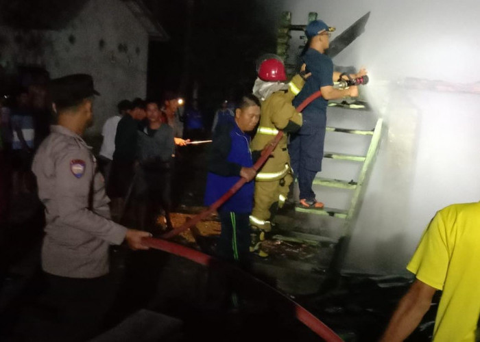 Dilalap Si Jago Merah, Penghuni Rumah di Muara Enim Ikut Terbakar