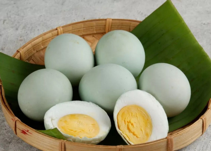 Simak Fakta Gizi Telur Bebek: Bantu Otot, Tulang, hingga Cegah Anemia