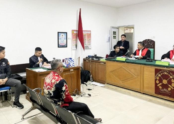 Selewengkan Dana Desa Rp1 Miliar untuk Pribadi, Jaksa Tuntut Kades Lubuk Mas 5,5 Tahun Penjara