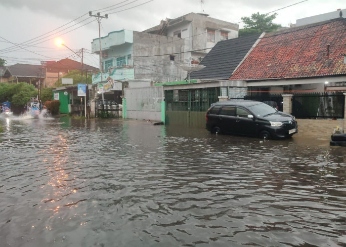 Hujan Lagi, Banjir Lagi, Palembang Dikepung Air hingga Sebabkan Jalan Protokol Macet Total 