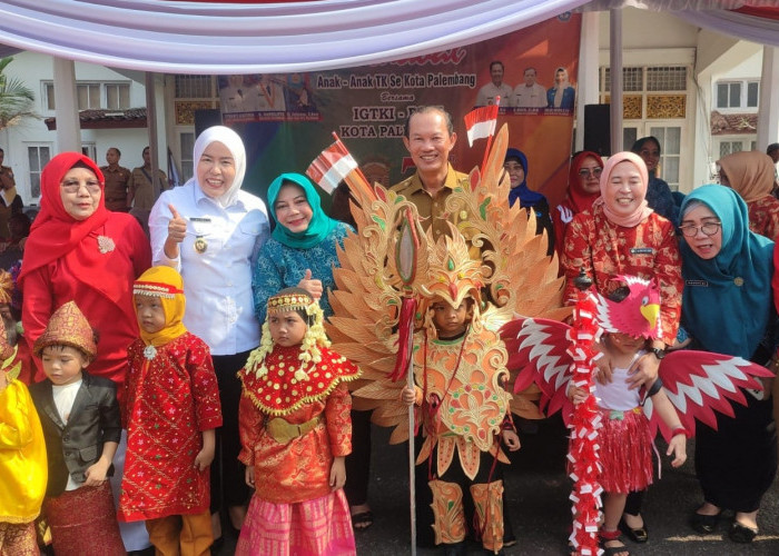  Mengenakan Pakaian Adat, Ribuan Murid Taman Kanak-Kanak Ikuti Karnaval Tingkat Kota Palembang