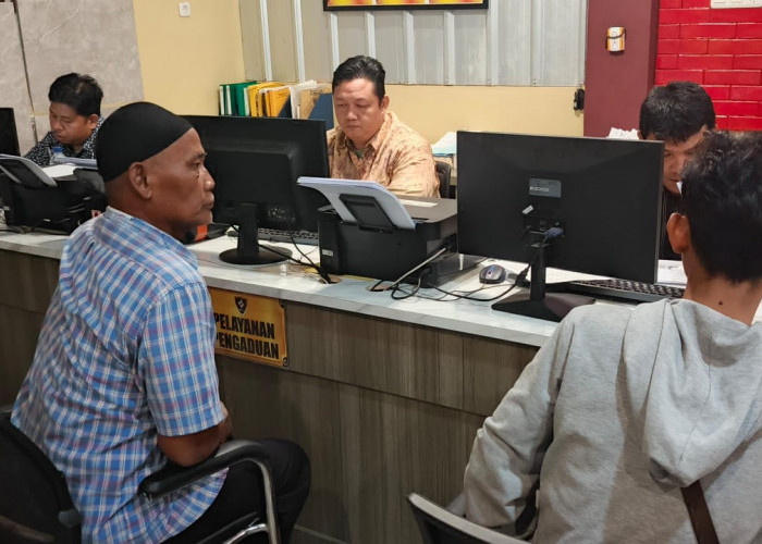 Nahas! Pegawai Minimarket Palembang Pulang Shift Malam, Disamperin Parang dan Kehilangan Motor