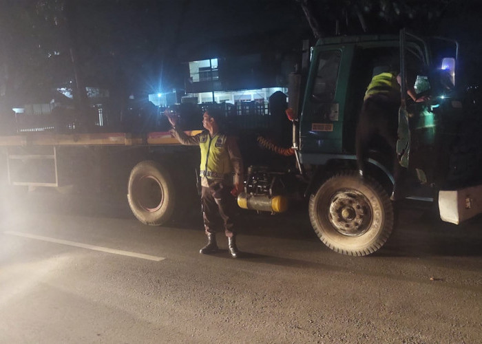 Polisi Buru Sopir Fuso yang Tewaskan Wanita Pengendara Motor di Palembang