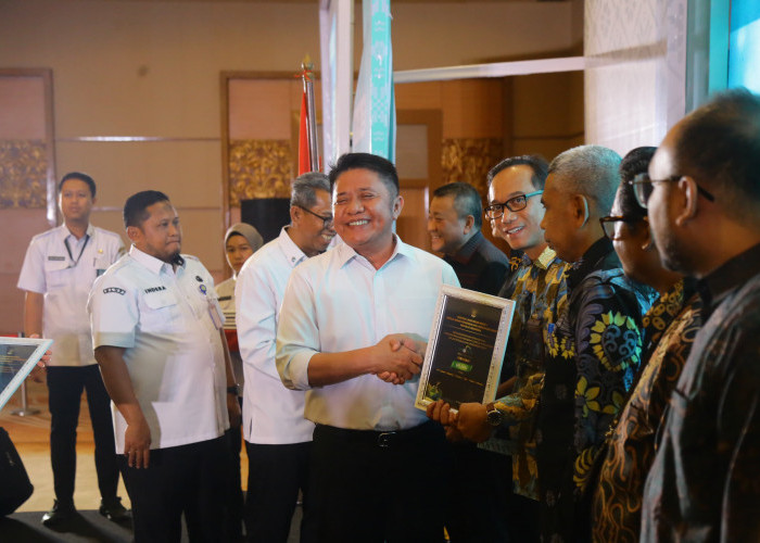 Ajak Jaga Lingkungan, Gubernur Herman Deru Luncurkan Aplikasi LIMAS