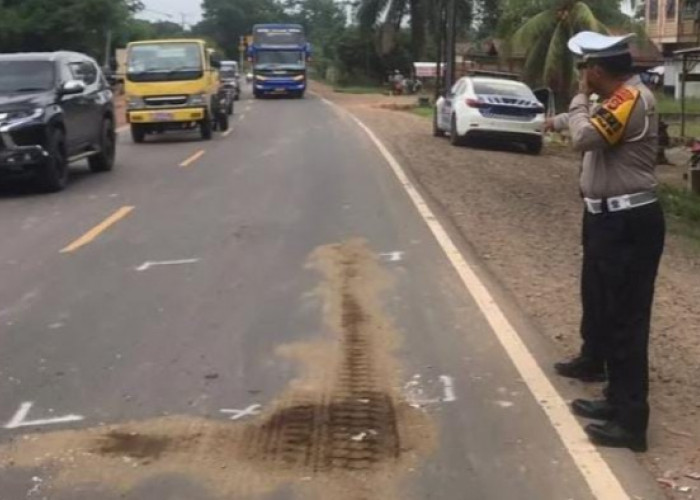 Truk Rem Blong Tabrak Motor di Jalintim Sembawa Banyuasin, Pengendara Tewas di Tempat