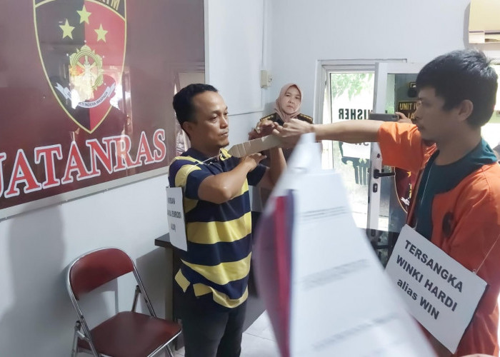 Jatanras Gelar Rekontruksi Pembunuhan Petani di Empat Lawang,  3 Tusukan Pisau Tewaskan Korban di Warung Bakso