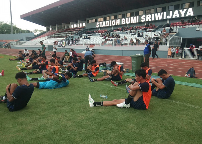 Latihan Perdana SFC di Stadion Bumi Sriwijaya Palembang