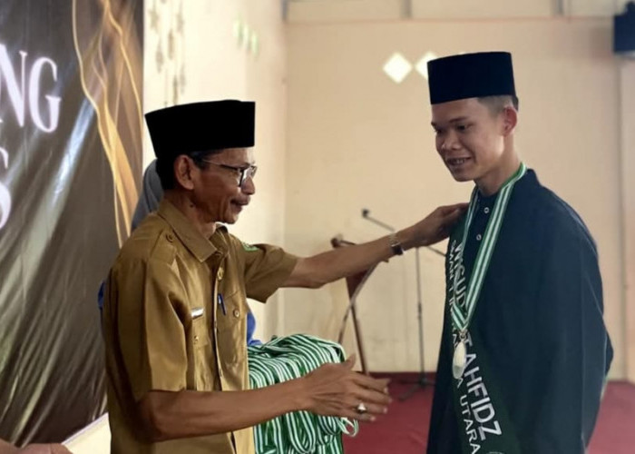 LUAR BIASA! 86 Hafidz dan Hafidzah SMAN 1 Indralaya Utara Ogan Ilir Diwisuda, Berhasil Hafalkan 5 Juz Al-Quran