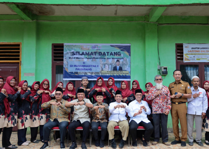 Wagub Sumsel Cik Ujang Dampingi Wamen Pendidikan Dasar dan Menengah Kunjungi SD Muhammadiyah Palembang 