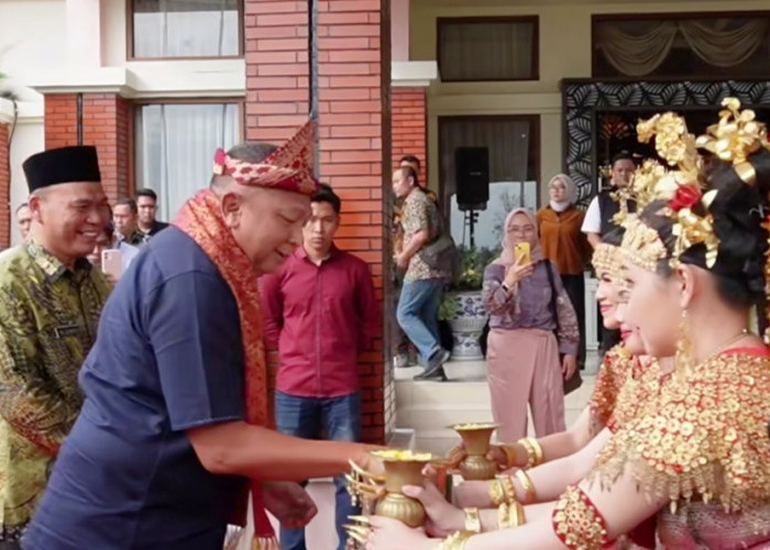 Sambutan Hangat Bumi Sriwijaya untuk Kepala Kejati Sumsel Baru, Dr. I Ketut Sumedana SH MH