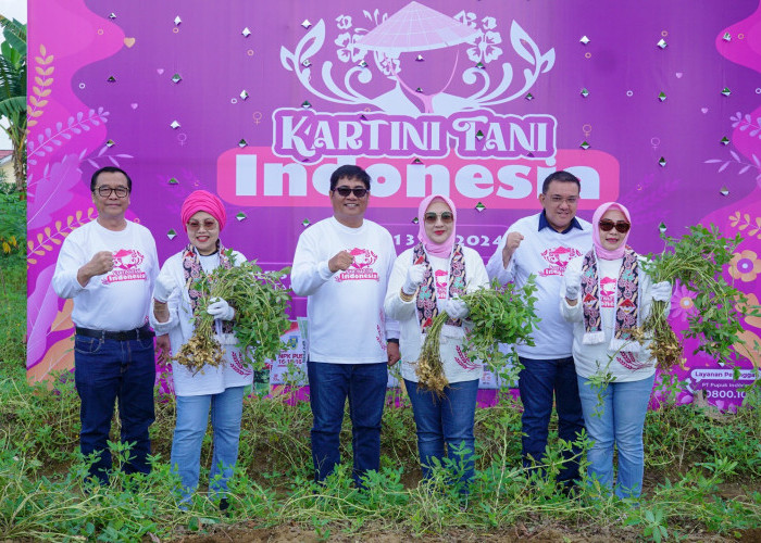 Pupuk Indonesia Dorong Peran Perempuan Petani di Palembang Lewat 'Kartini Tani'