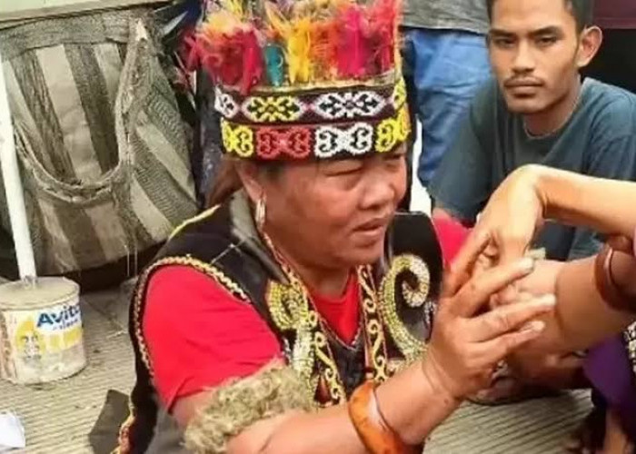 WOW! Pengobatan Ibu Ida Dayak Masuk Warisan Aset Budaya Nusantara, Ini Pengakuan Guru Besar Unair Surabaya