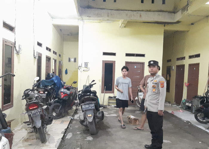 Terbantu dengan Kehadiran Polisi, Warga Berikan Apresiasi Patroli Dini Hari Polsek Indralaya Ogan Ilir