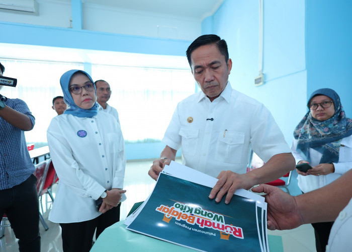 Percepat Digitalisasi, Wali Kota Palembang Ratu Dewa Tinjau Kantor Kominfo