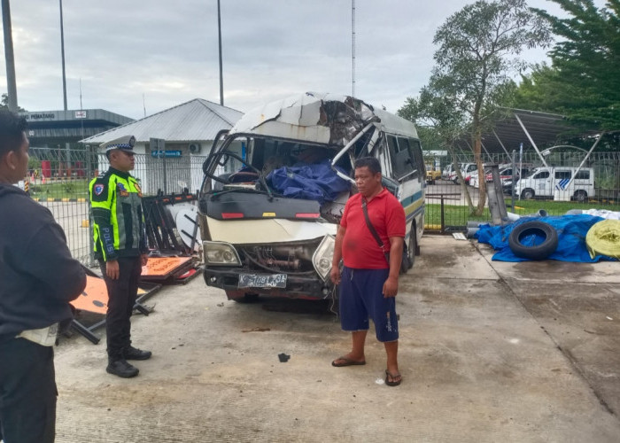 Libur Nataru Lakalantas di Tol Terpeka Makan Korban, Penumpang Travel Meninggal Dunia
