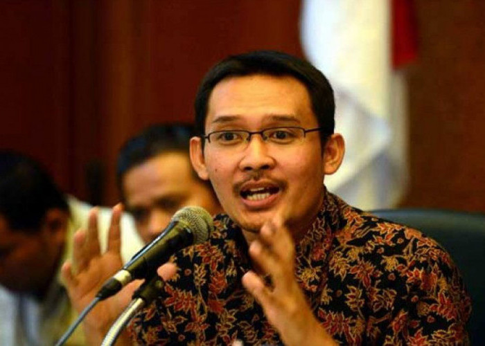 Sekjen Kementerian ESDM Jadi Komisaris PLN