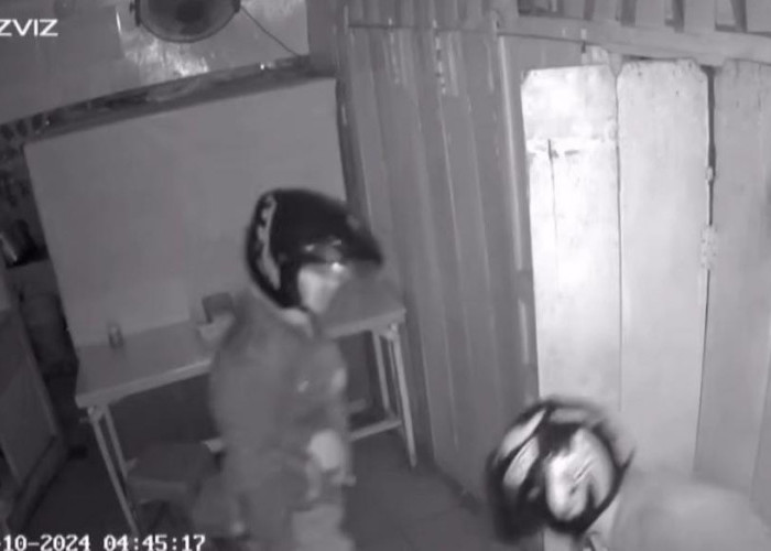 Bongkar Warung Soto di Palembang, Aksi Dua Orang Pelaku Terekam CCTV, Gasak 3 Tabung Gas Melon 