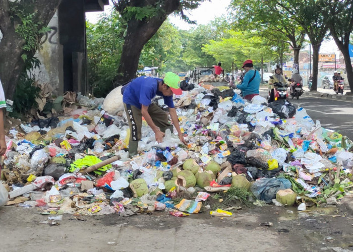 Camat SU I : Sampah di Jl KH Wahid Hasyim, Segera Kita Tanggulangi