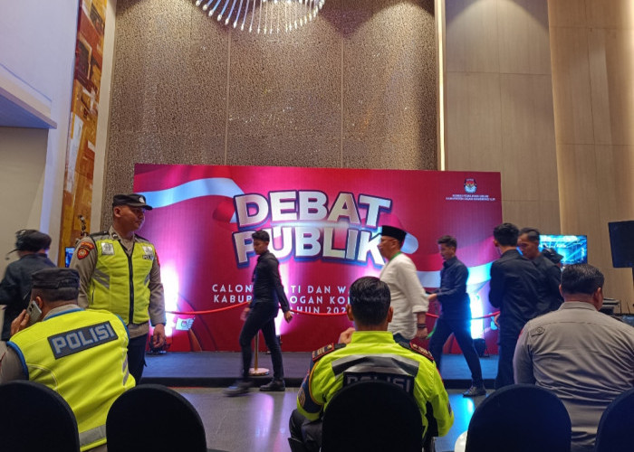 Debat Publik Kedua Paslon OKI di Novotel Palembang Bahas 4 Tema Krusial