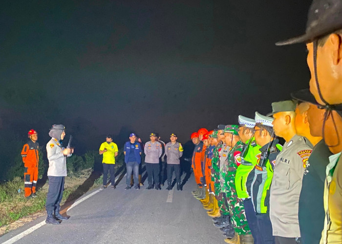 Karhutla Terjadi di Sejumlah Titik, Kapolres Ogan Ilir dan Tim Gabungan Turun Langsung Lakukan Mitigasi