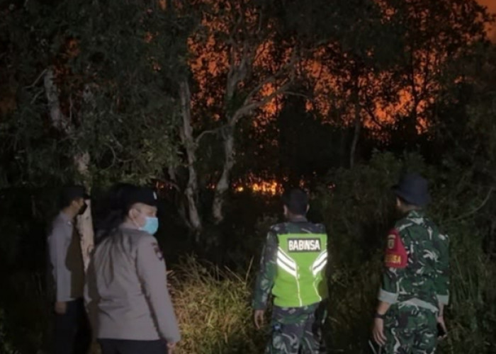 Kebakaran Lahan 5 Hektare di Desa Belanti Tanjung Raja Ogan Ilir, Sukses Dipadamkan Tim Gabungan