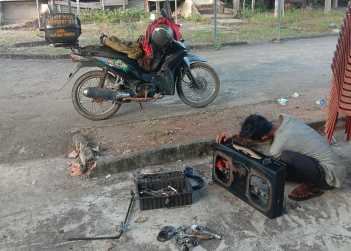 Servis Kompor Keliling, Dapatkan Penghasilan Ratusan Ribu   