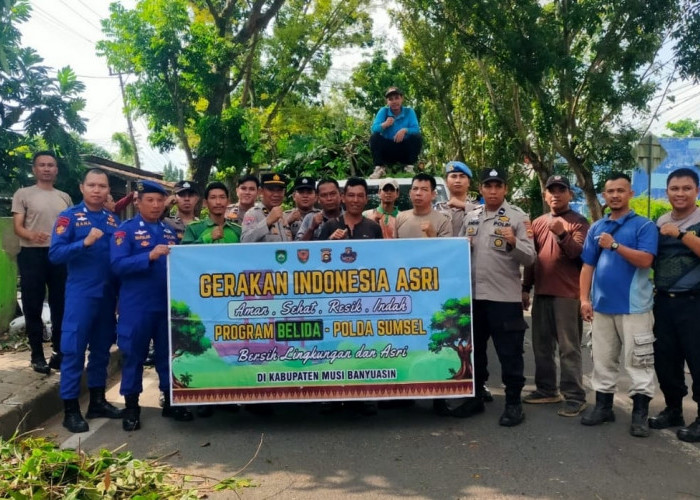 Polda Sumsel Gelar Belida Asri Serentak, Bersihkan Masjid hingga Jalan Umum Bersama Masyarakat
