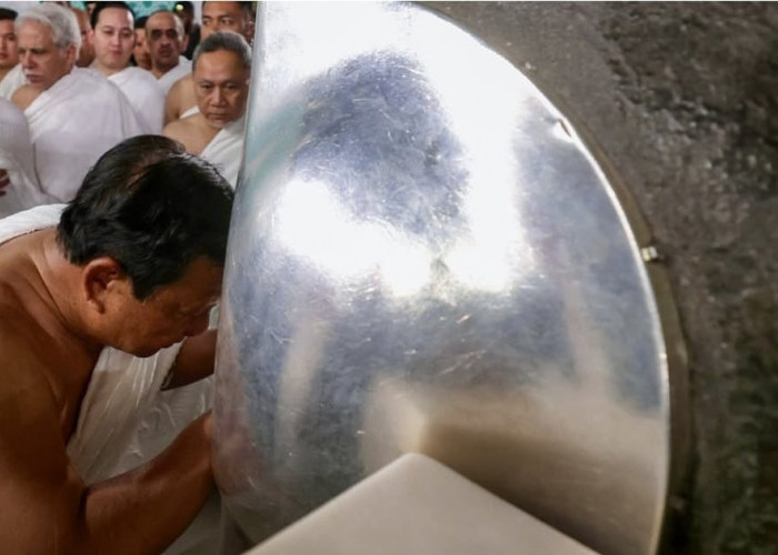 Presiden Prabowo dan Rombongan Berdoa di Tempat Mustajab Saat Umrah, Minta Keberkahan untuk Indonesia
