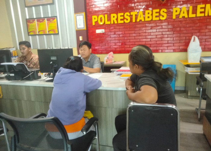 Istri Dihajar Gegara Ada Aplikasi Handphone Dipassword, Suami Terlanjur Marah Rupanya HP Beli Hasil Gadai