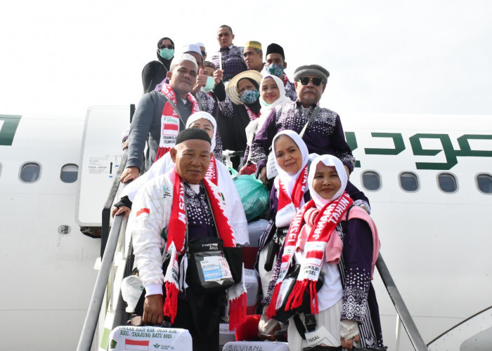 Kloter 11 Debarkasi Palembang Asal Ogan Ilir Tiba di Tanah Air, Seorang Jemaah Haji Masih Dirawat di Makkah