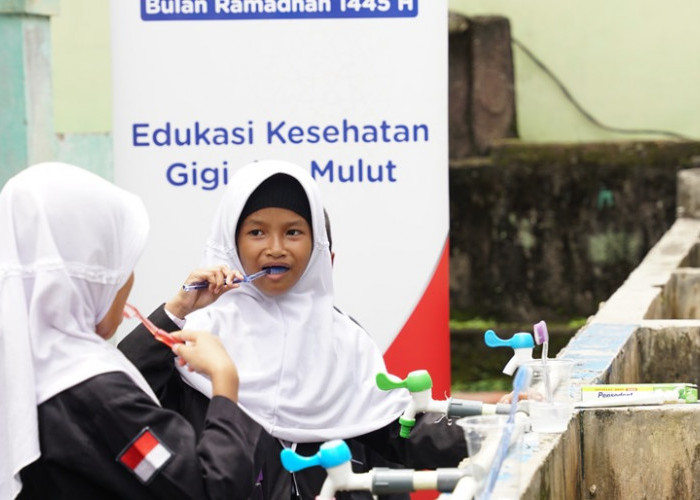 Jelang Ramadan Pepsodent Beri Pelatihan dan Edukasi Kesehatan Gigi dan Mulut ke Santri Ponpes SMB Palembang