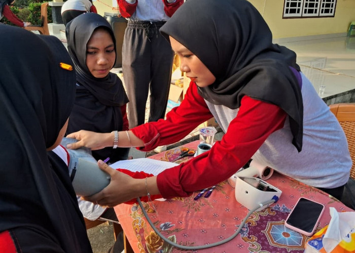 Mahasiswa PBL FKM Unsri Laksanakan Program SEHATI di Kota Daro II Ogan Ilir
