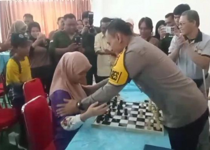 Peringatan HUT Bhayangkara ke-80, Haru Kapolrestabes Palembang Bertanding dengan Pecatur Difabel 