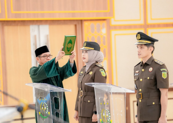 Torehan Prestasi Mentereng Saat Jadi Kasi Penkum, Antar Vanny Promosi Jadi Kabag TU Kejati Sumsel