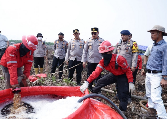 Karhutla di Pangkalan Lampam Jadi Perhatian, Kapolda Sumsel Cek Langsung Upaya Pemadaman