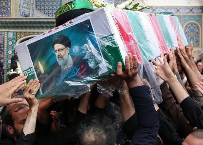 Raisi, Murid Setia Ayatollah Khamenei Dimakamkan Hari Ini di Tempat Kelahirannya  