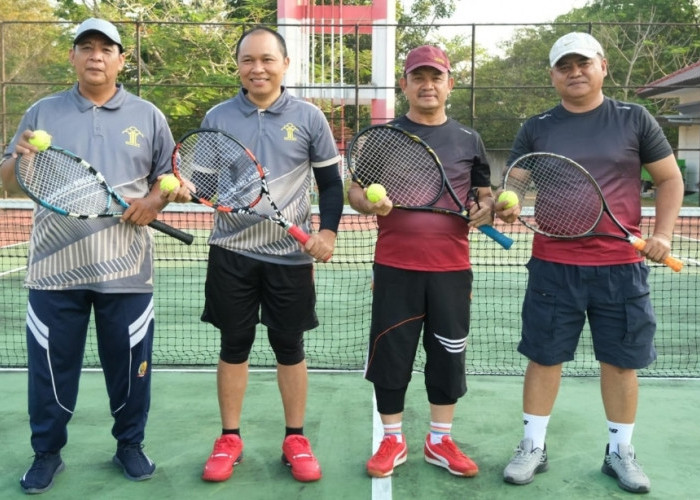 Duel Sengit Hari Pengayoman ke-81, Johan-Marsal Juara Turnamen Tenis Kemenkum Babel